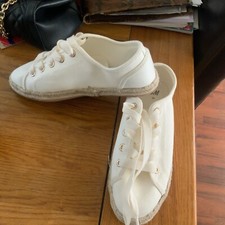 Unisex Plumps H And M New Without Tags Cream Colour Size 6 