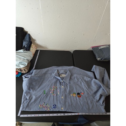 Mili Designs Women Blue Checkered Embroidered Button Up Shirt Size Large Teacher - Picture 11 of 13