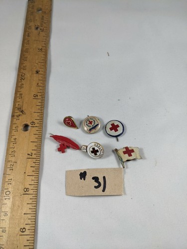Vintage Pins Rotes Kreuz,