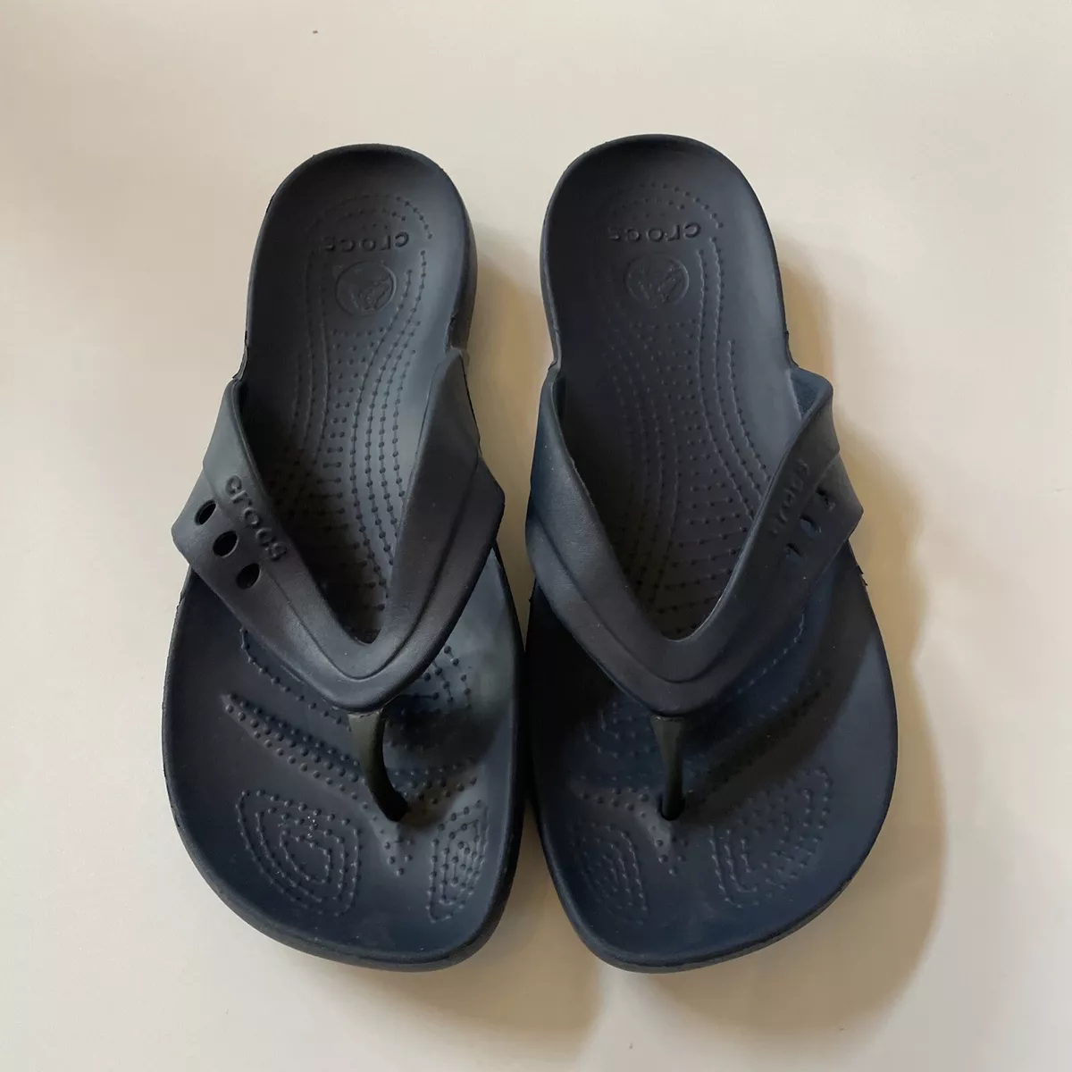 Crocs as shower shoes 2025