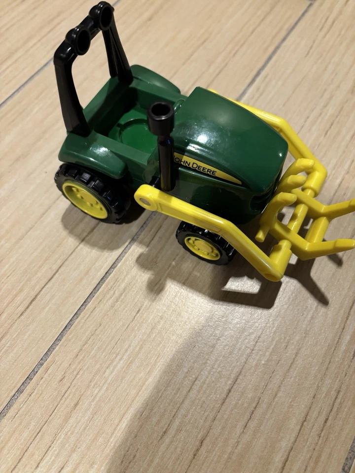 TOMY John Deere ERTL Red Barn Hay Loader Tractor Dump Truck ATV and Trailer - Image 4 of 4