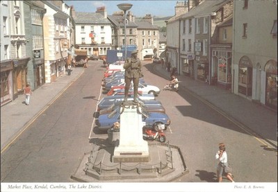 Vintage John Hinde Postkarte Marktplatz Kendal Cumbria der Lake District