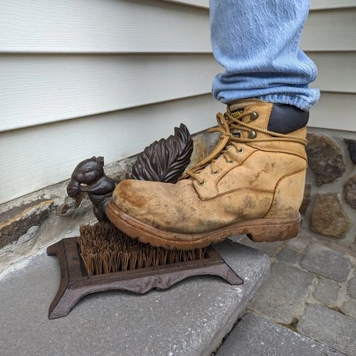 Treasure Gurus Cast Iron Squirrel Boot Scraper - Thumbnail 5