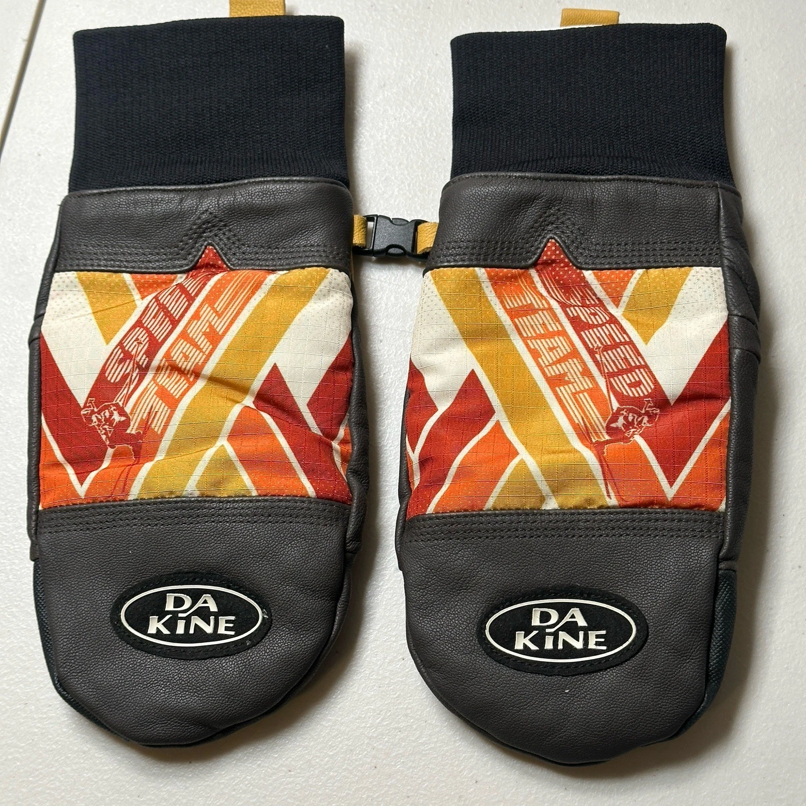 Dakine Pinto Mitt / Mittens Mens Small (8) Speed Team Gloves