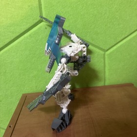 LEGO BIONICLE: Vahki Keerakh (8619) All parts included.