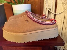 UGG Tazz Platform Slippers Size 8