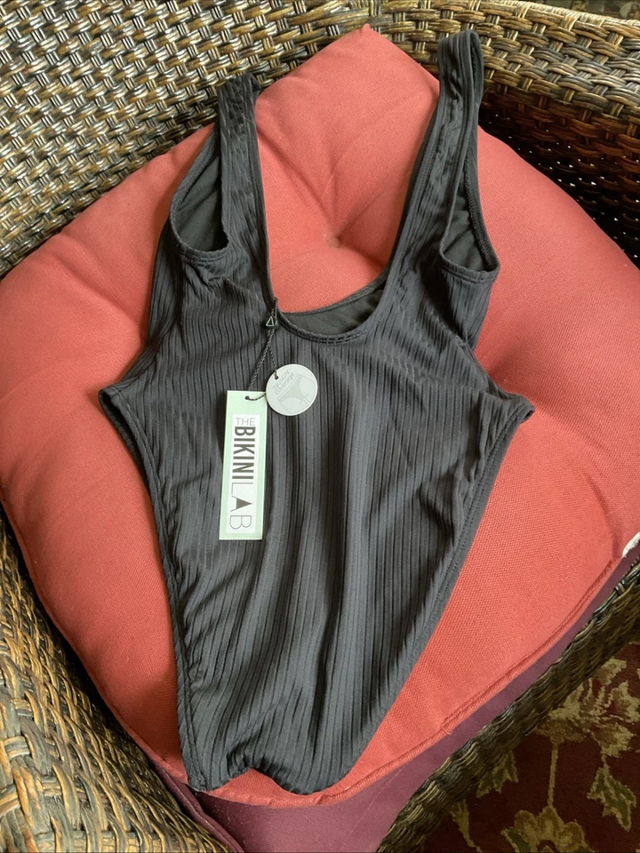 TRAJE DE BAÑO BIKINI LABORATORIO TALLA MED. COBERTURA ESCASA, NEGRA, ATREVIDA!! Foto 2 de 4