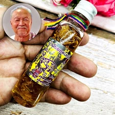 Namanpai Oil DokRak Sacred Flower Love Charmng Sex Lust Pakong Thai Amulet 18544