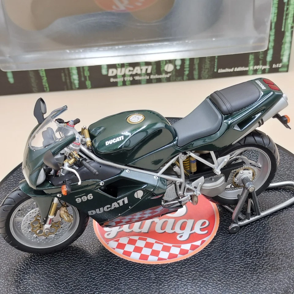 MINICHAMPS 1/12 DUCATI 996 Matrix Reloaded Trinity 122120002 - Image 2 of 4