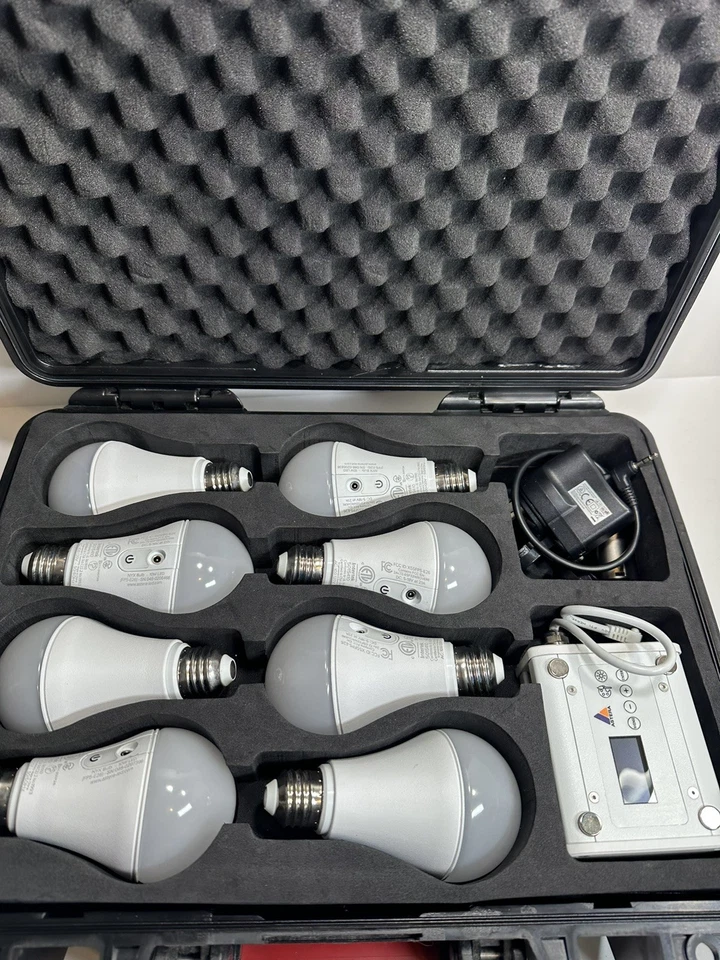 Astera FP5 SET - Set of 8 NYX Bulbs with PowerStation, Case and Accessories - Image 3 of 4