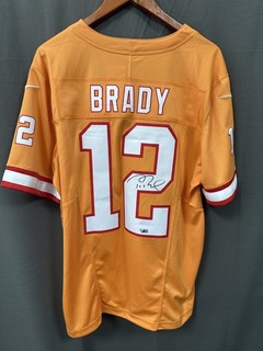Tom Brady Signed Tampa Bay Buccaneers Throwback Jersey AUTO Fanatics Sz XL