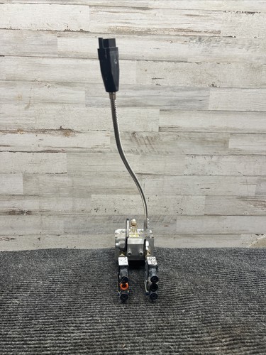 Used Nordson Glue Applicator PP-MB2-BEL-02AIA-TBA-SGN01 Watts 3x100 Volts 230