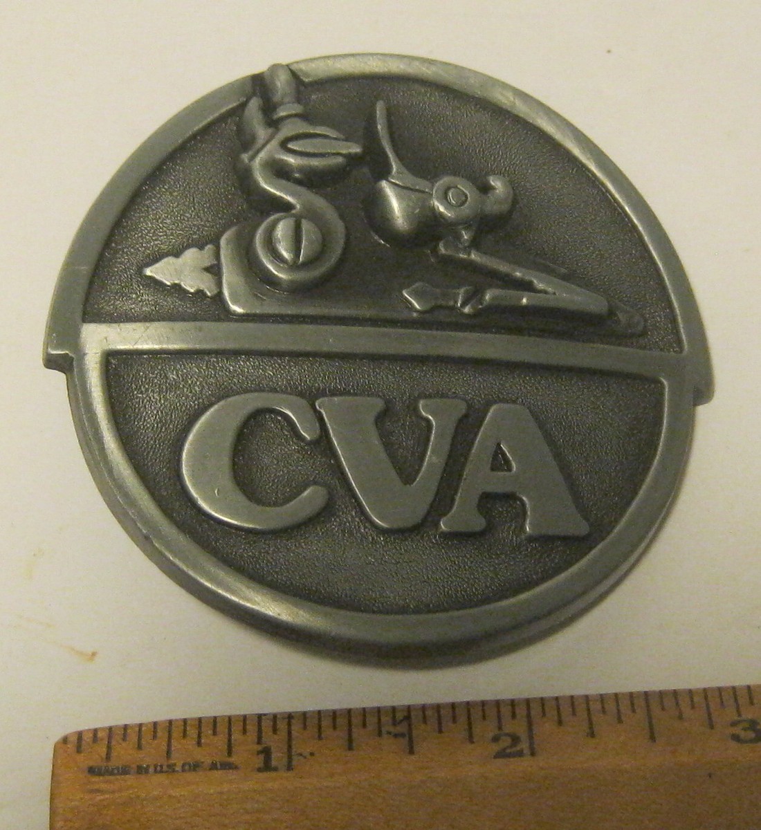 BUCKLE PEWTER 1978 Connecticut Valley Arms Inc Vintage 1978 Metal Belt Buckle, Connecticut Valley Arms  main image 2