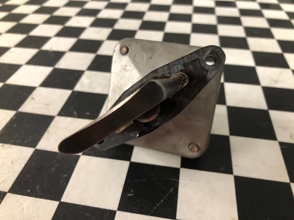 2003 Polaris 500 600 XC Edge 04 05 Classic RMK Switchback OEM Exhaust VES Valve - Image 3 of 4