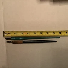 2 Vintage Writing Quills, 1- No. 201 General Pencil Co Blk, NJ, 1 unbranded Grn