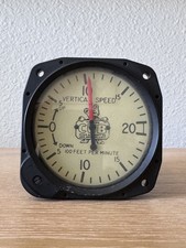 Piper Cub United Instruments VSI Vertical Speed Indicator PN 7000 (PA18,PA11,J3)