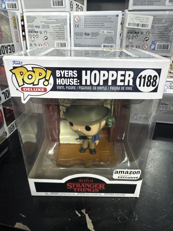Funko Pop! Deluxe: Stranger Things - Byers House: Hopper - Amazon (Exclusive)