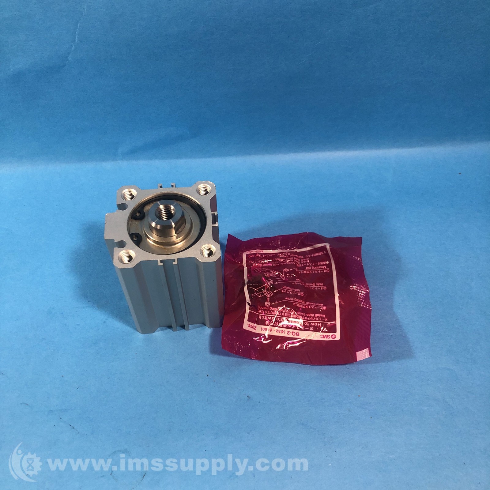 SMC CDQ2A32-30DC Compact Pneumatic Cylinder Short Stroke FNIP