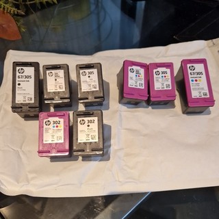 8 EMPTY HP ink cartridges USED