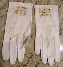 Vintage Size S 6.5 Leather White 8" Gloves. Criss Cross Accent. Italy Women's