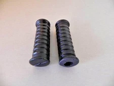 Fits Yamaha YDS3 Foot Peg Rubber Pair 156-27433-00 NEW!