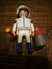 PLAYMOBIL personnage homme rescue formule 1