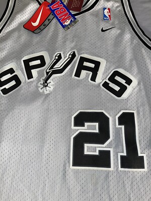 Vintage NIKE Tim Duncan San Antonio Spurs Jersey Silver Retro NWT