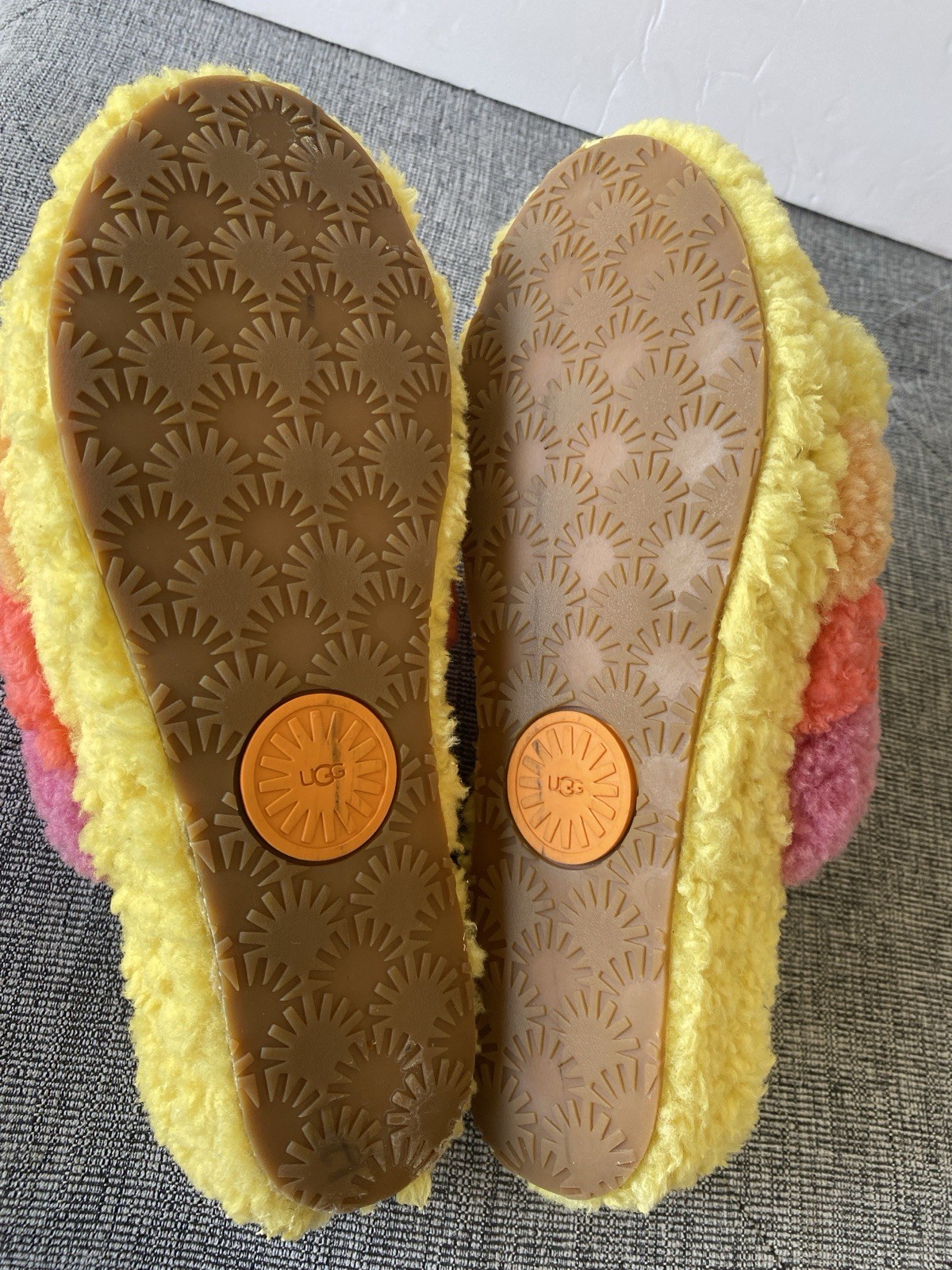 PANTOFOLA D’ORO Pantofole UGG donna Fluff Yeah taglia 9 colorate pelliccia di shearling slingback