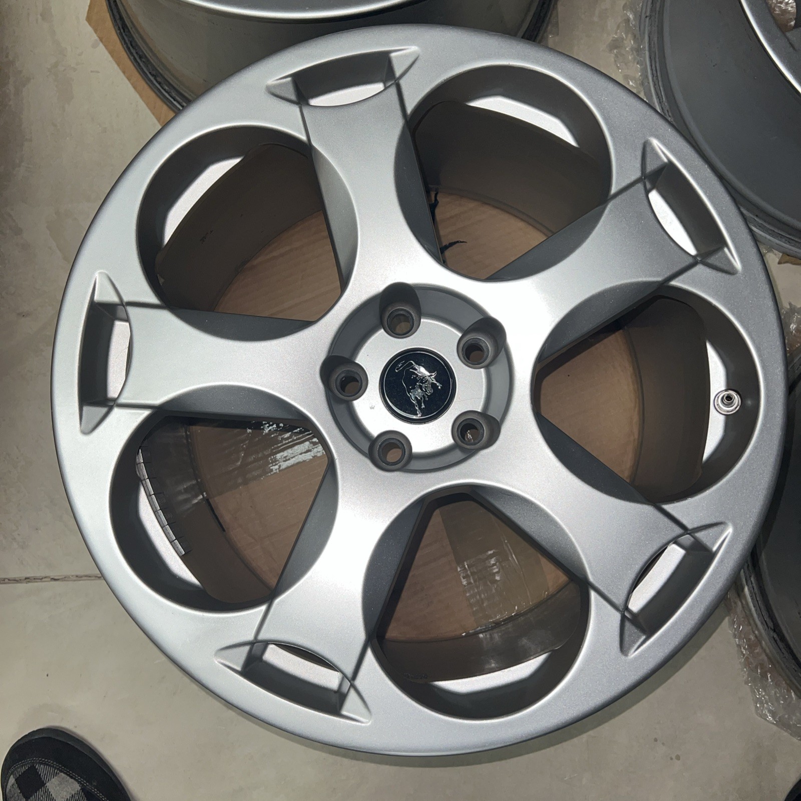 Set of 19" OEM Genuine Lamborghini Gallardo  rims +R8 fitment in excellent cond!