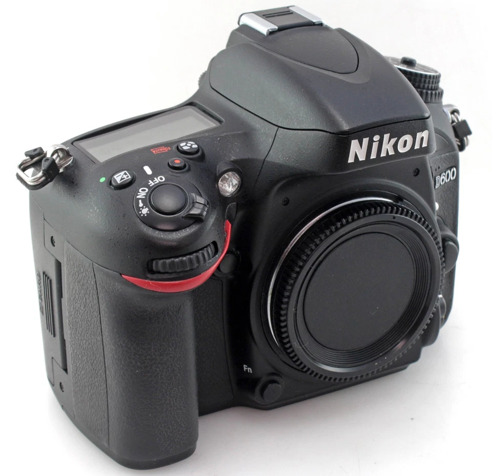Nikon D600, photo 2 of 5