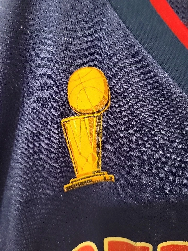 Vtg Richard Rip Hamilton Detroit Pistons #32 Reebok Basketball Jersey Sz Medium - Image 3 of 4