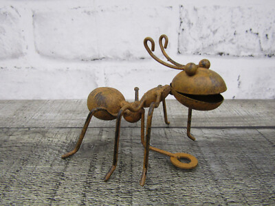 X-Small Metal Ant Wall Hanging Accent Plant Decor Farmhouse Yard Garden