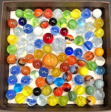 Vintage MARBLES 100 Pieces Mixed Sizes/Colors w/ 2 Shooters in Net Bag