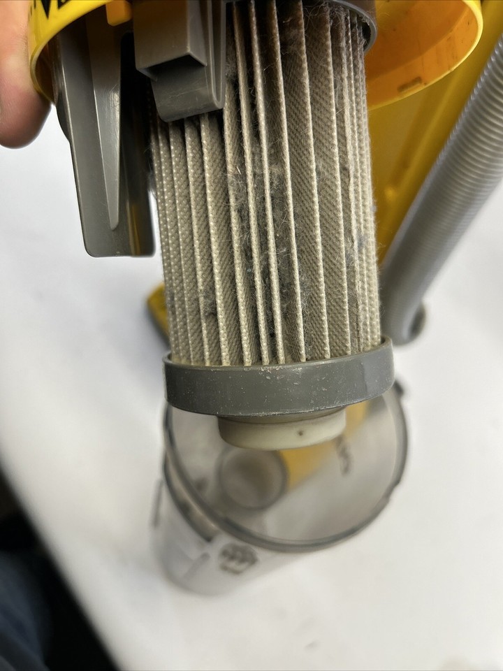 EUREKA Optima Lightweight Upright 431 Vacuum Cleaner eBay