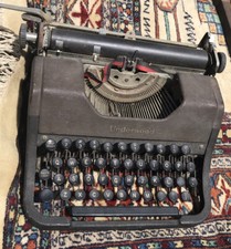 Vintage Underwood Typewriter Collectible Portable Typewriter RARE thumbnail
