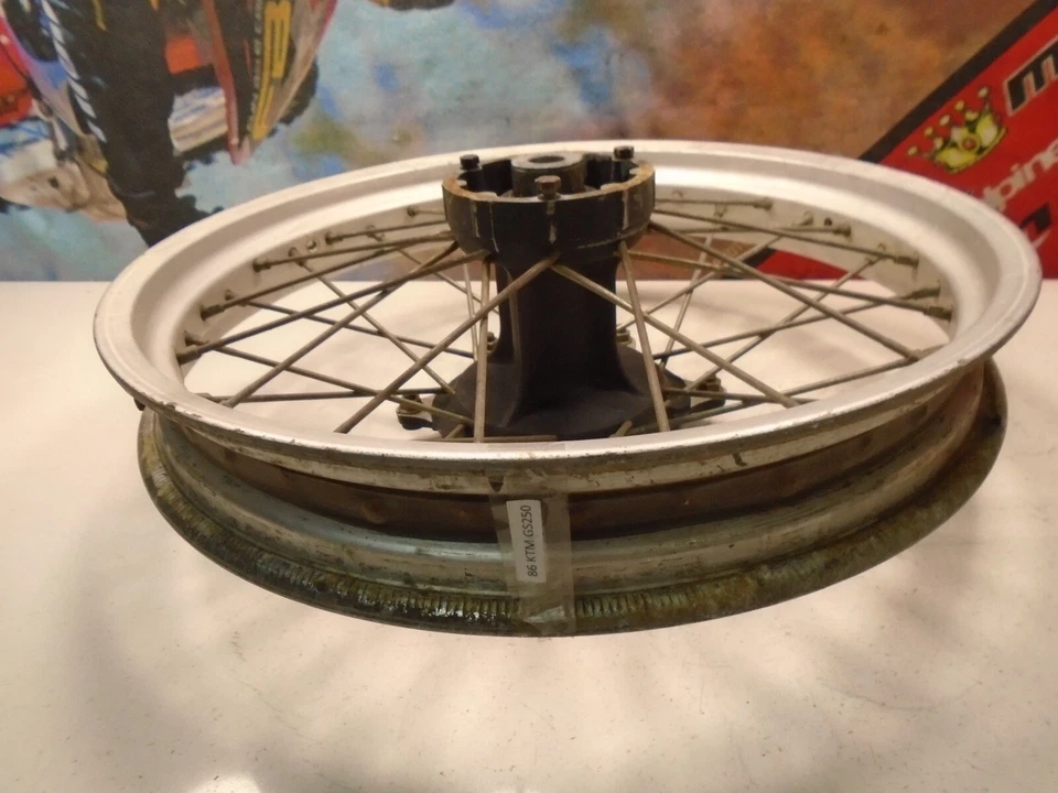 KTM GS 250 1986 rueda trasera 86 GS450 Foto 4 de 4