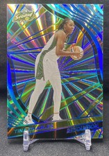 2022 Panini Revolution WNBA Sunburst Tina Charles /75