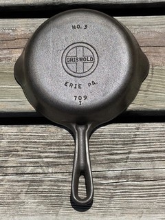Griswold cast iron skillet; #3; 709I; circa 1944 1957; video/pictures