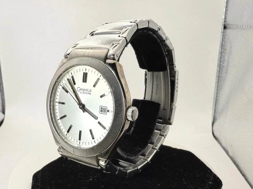 Caravelle bu Bulova Hombre Cuarzo 43B37 37mm Estuche Foto 2 de 4