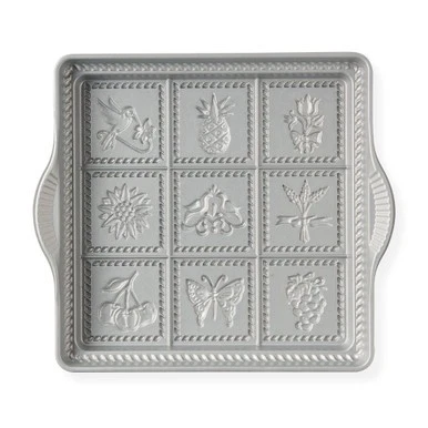 Nordic Ware English Shortbread Pan - Thumbnail 3