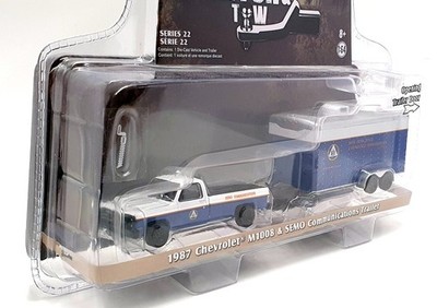 Greenlight 1/64 Scale 32220-C 1978 Chevrolet M1008 & SEMO Communications Trailer