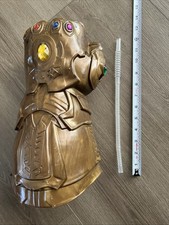Taza de beber Guantelete Infinito de Thanos de los Parques Disney con pajita Marvel MCU