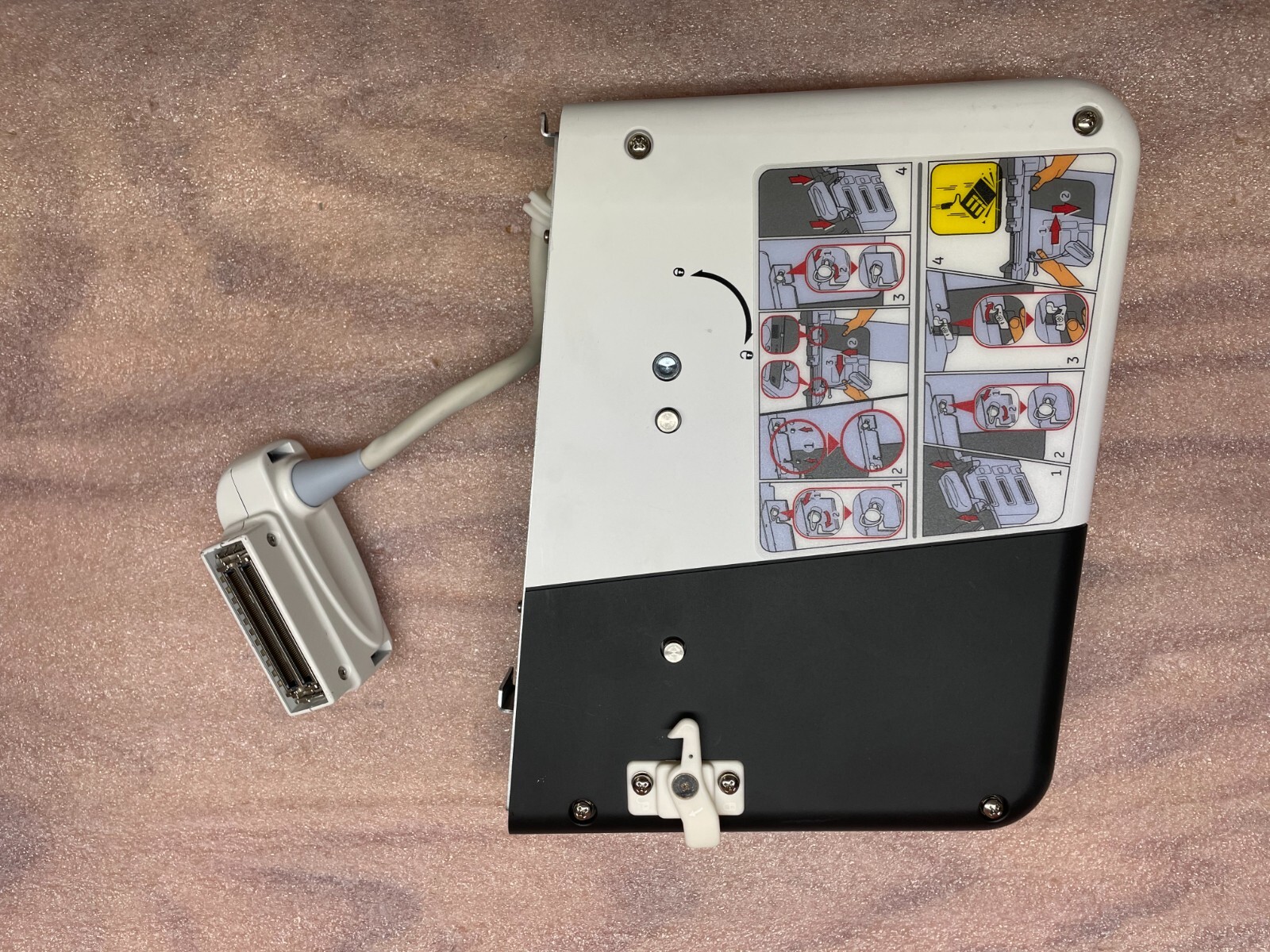 GE LOGIQ E 3-PROBE PORT for MOBILE DOCKING CART 5423182-2 for sale ...