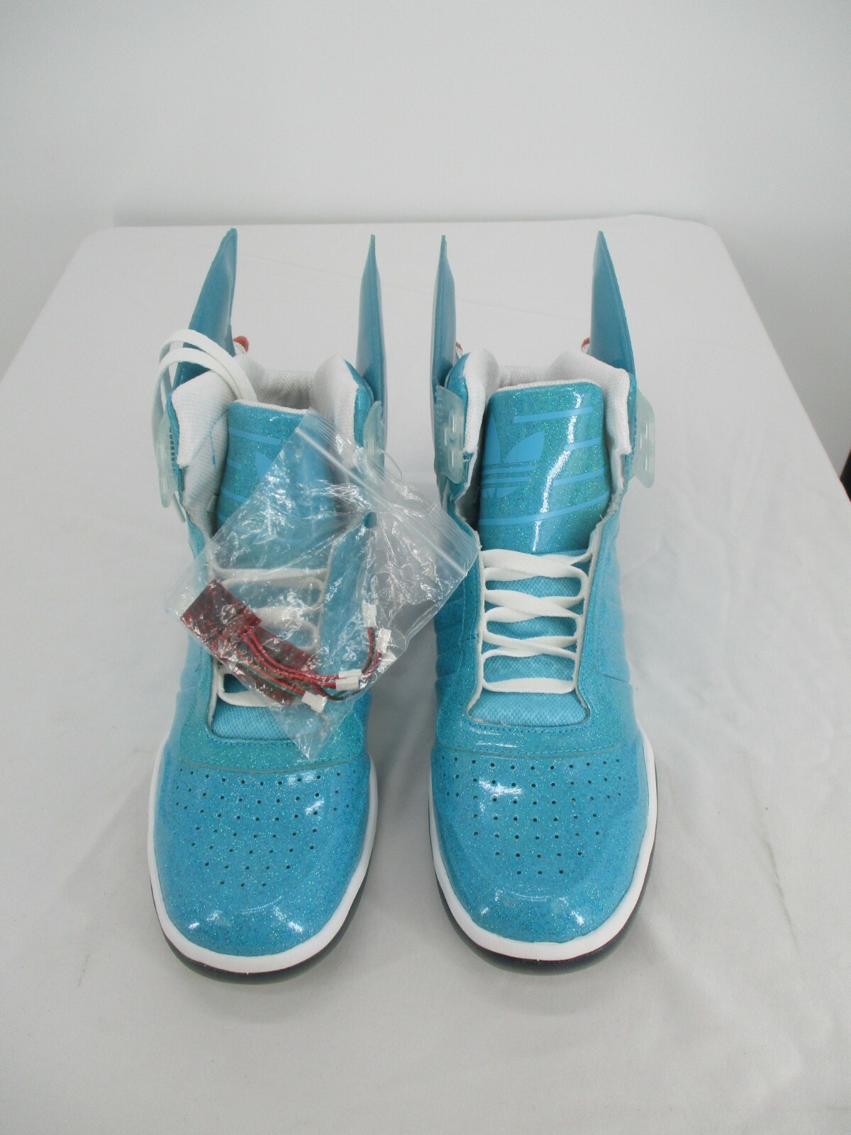 adidas jeremy scott shark