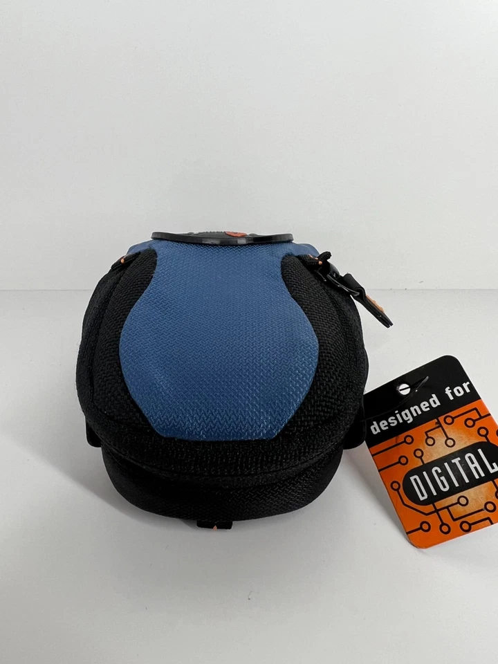 Lowepro Apex 10AW ultra compact camera case travel carry protector weather proof - Image 3 of 4