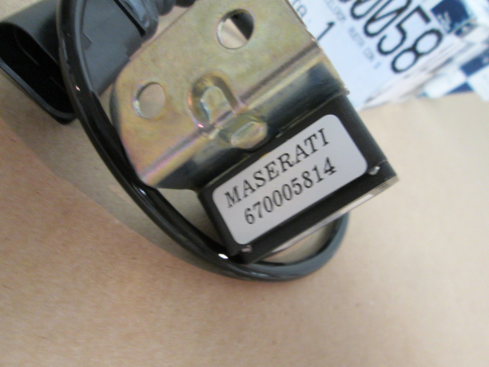 Maserati Ghibli, Quattroporte - Wheel Accelerometer Sensor  -  NEW #  670005814