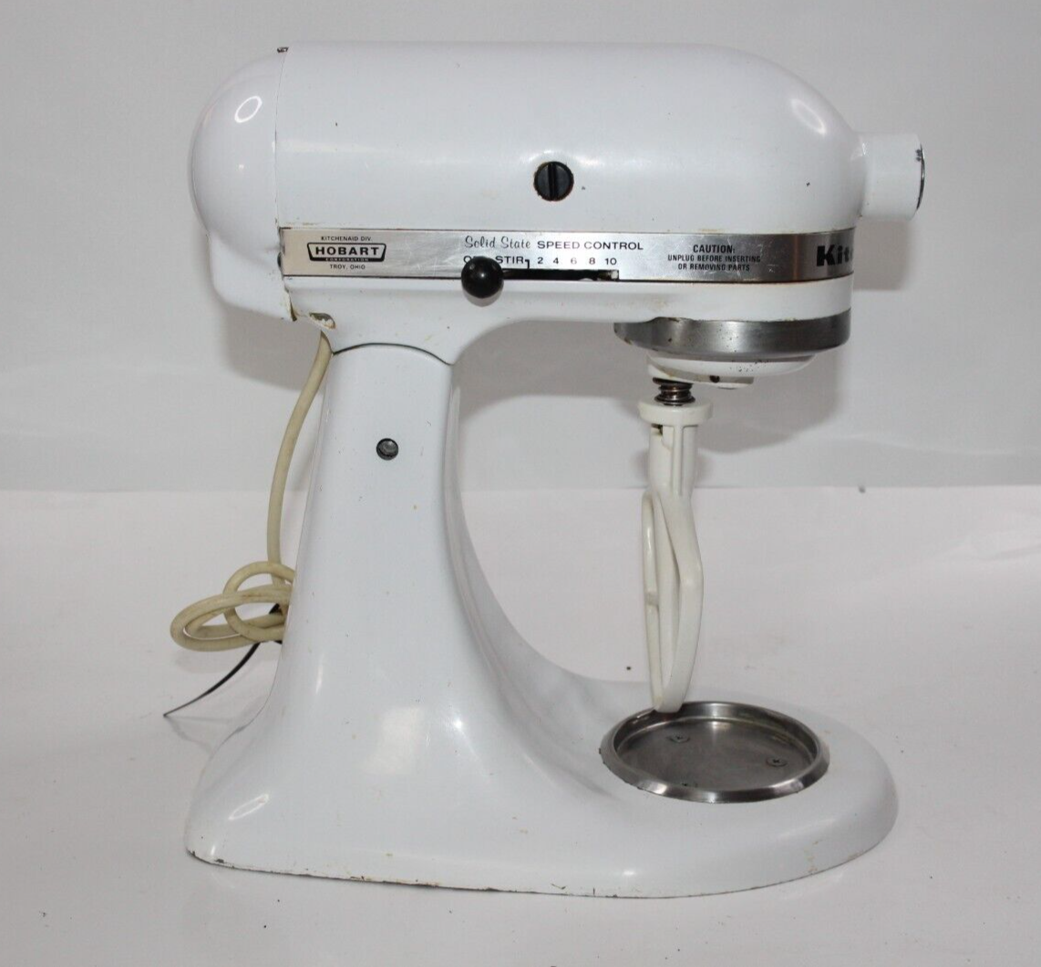 KitchenAid K45SS Classic Series 4.5 Quart Tilt-Head White Stand