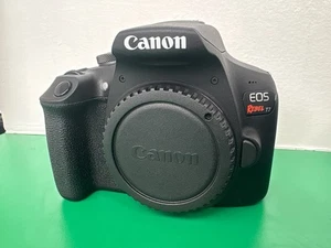 CANON EOS REBEL T7 W/18-55 75-300MM (E17000228)
