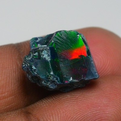 Glatter schwarzer Opal grob 9,40 cts, äthiopischer Welo Opal Roh Edelstein fü...