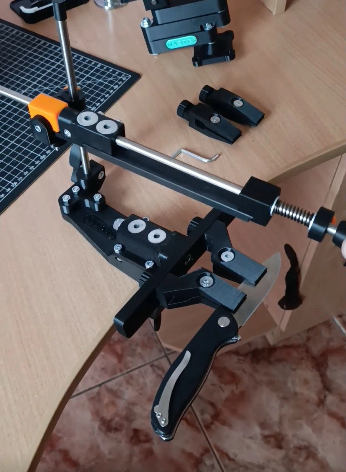 360° Knife Sharpening Jig System Adjustable Angle Guided Manual Tool